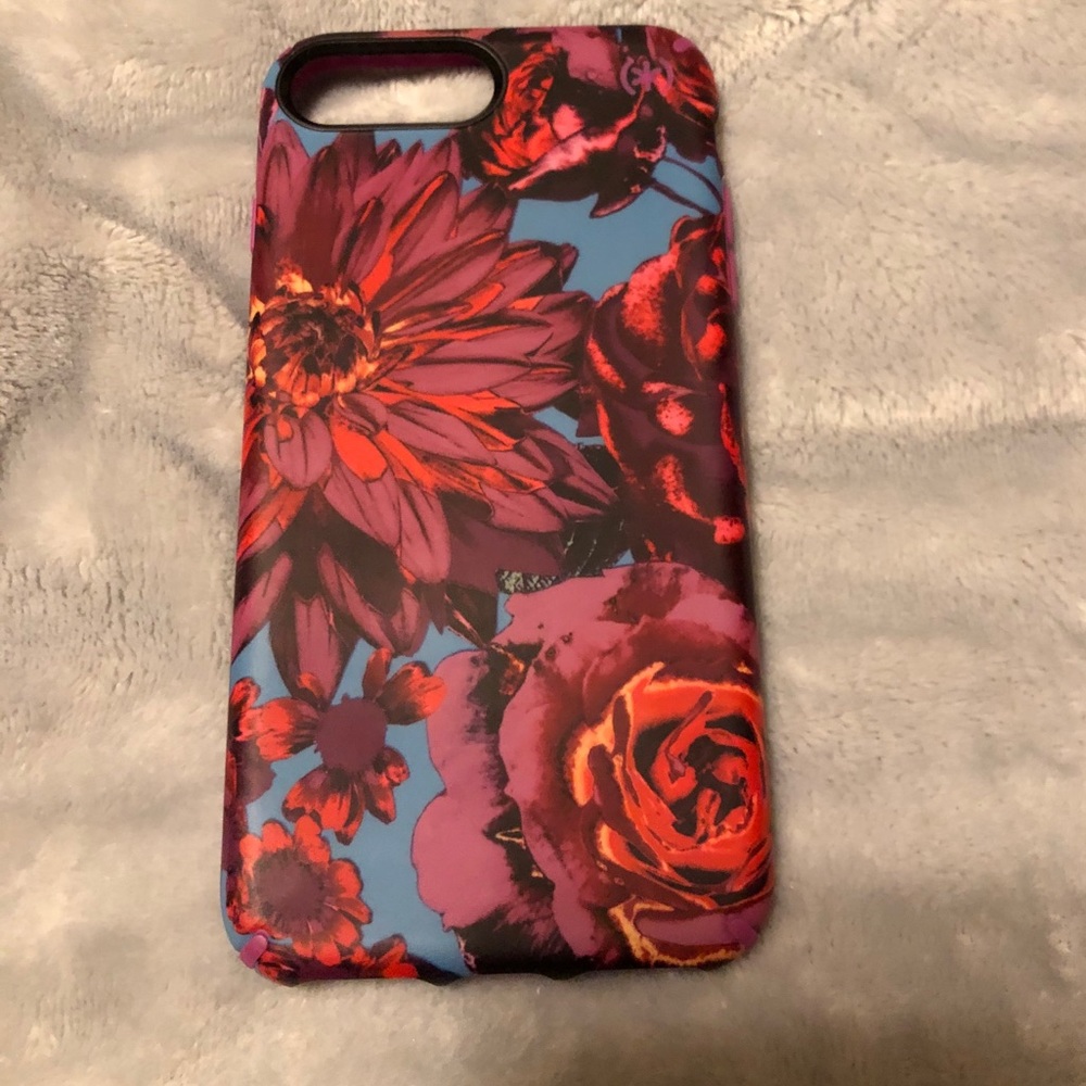 Flowery Speck iPhone 8 Plus phone case